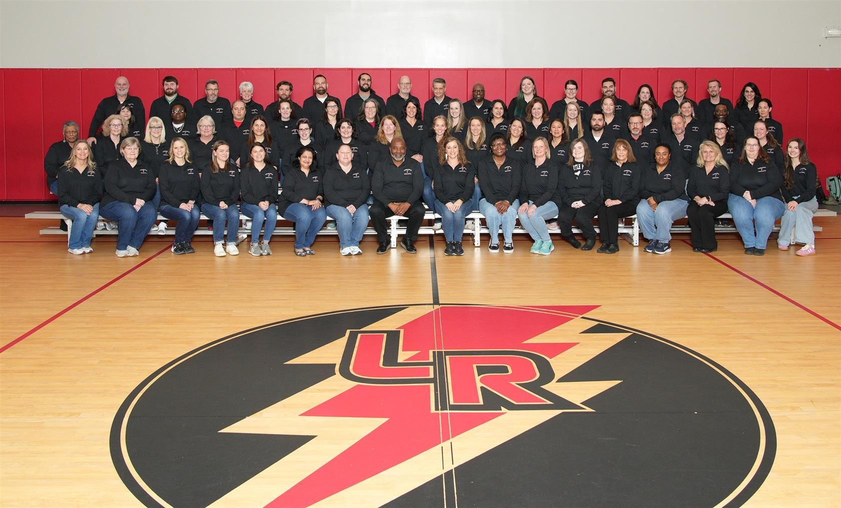2024-2025 LRMS Staff Picture